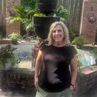 Photo of Melanie Collins